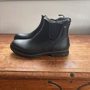 Bogs Women's Amanda II Chelsea Waterproof Slip-On Rain Boots